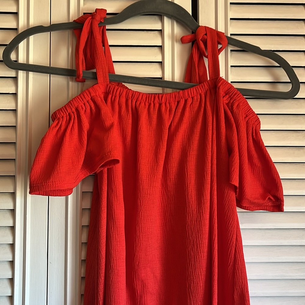 Red Off shoulder Dress - Picture 6 of 8